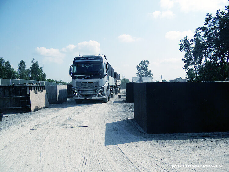 Transport szamb betonowych  w Sochaczewie